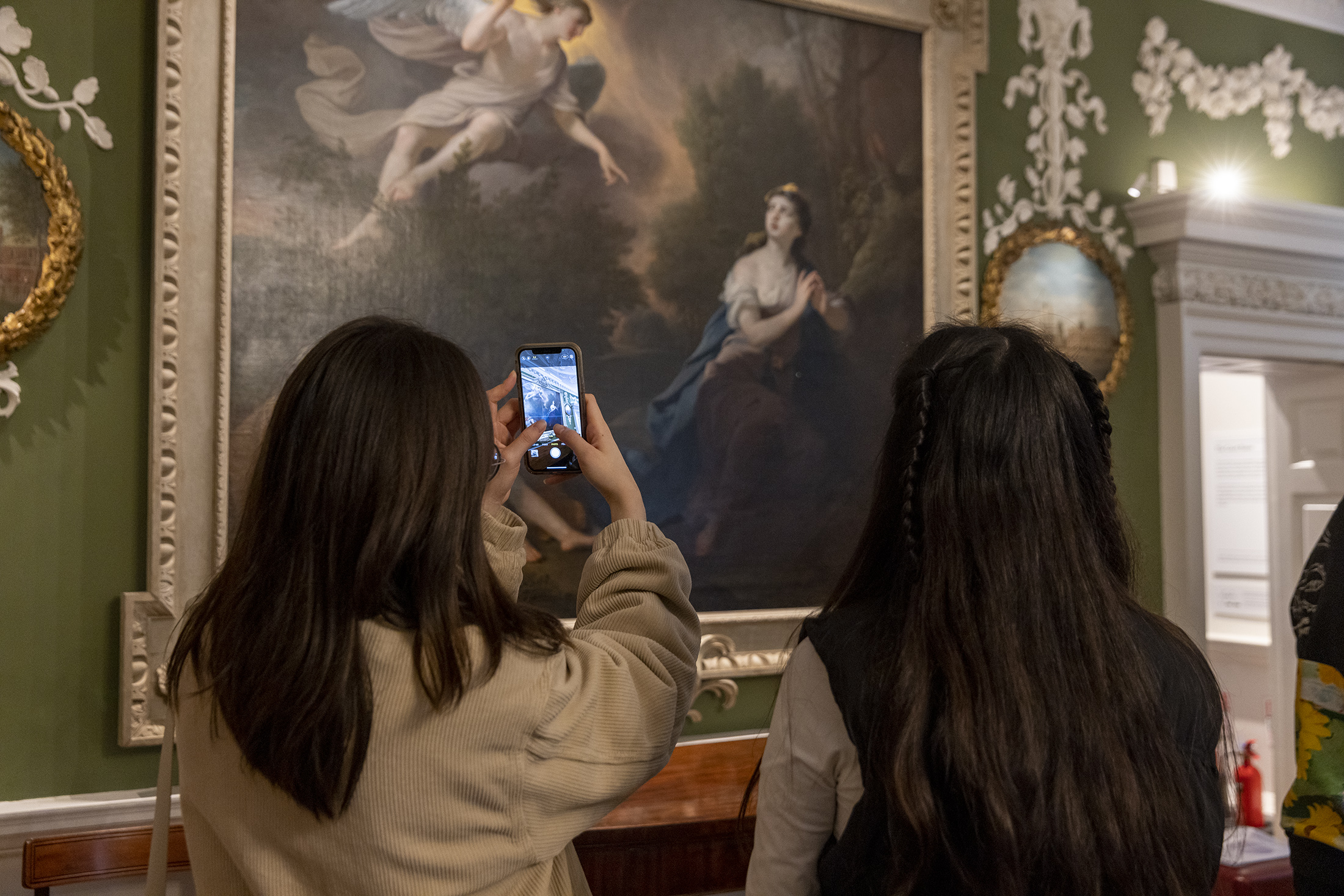 June Barometer Results: Sun’s Out, Visitors Down